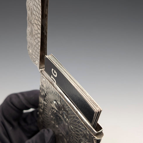 1863年 英国アンティーク フローラル彫刻 純銀製カードケース 57g Hillard&Thomason